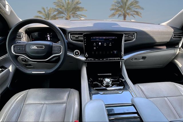 Thumbnail: 2022 Jeep Wagoneer - 10