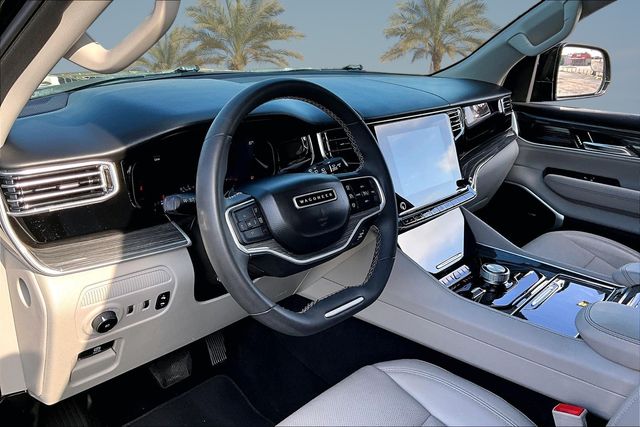 Thumbnail: 2022 Jeep Wagoneer - 2