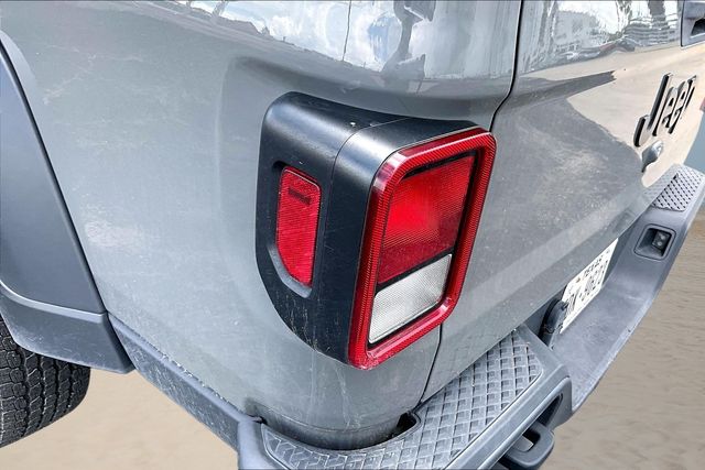 Thumbnail: 2023 Jeep Gladiator - 20