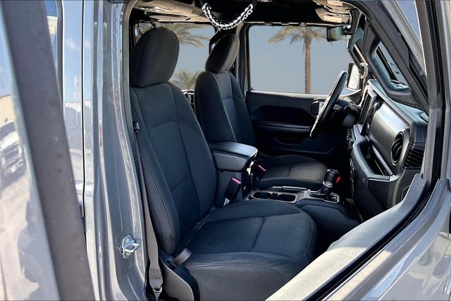 Thumbnail: 2021 Jeep Gladiator - 11