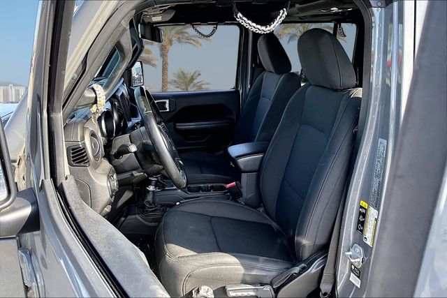 Thumbnail: 2021 Jeep Gladiator - 12