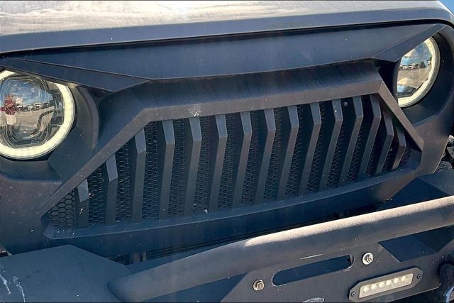 Thumbnail: 2021 Jeep Gladiator - 14