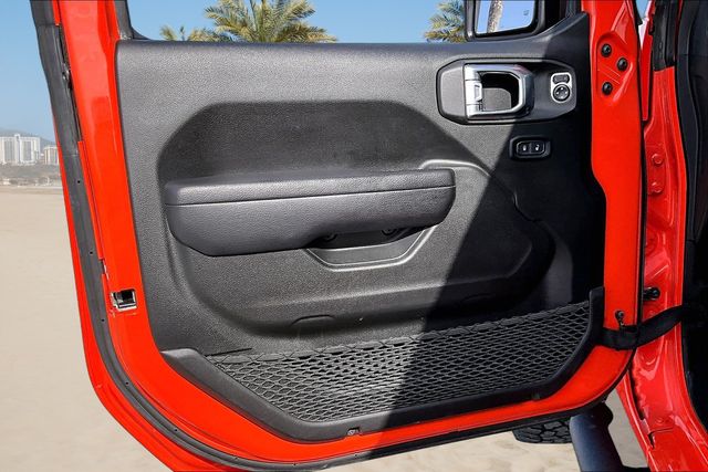 Thumbnail: 2023 Jeep Gladiator - 16
