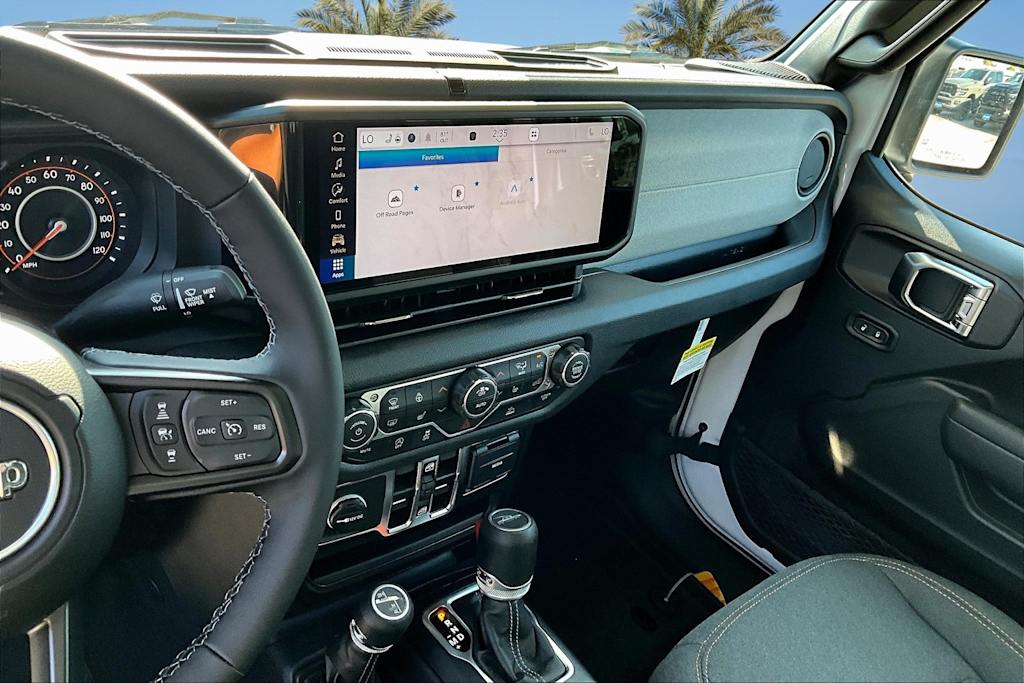 Thumbnail: 2025 Jeep Gladiator - 14