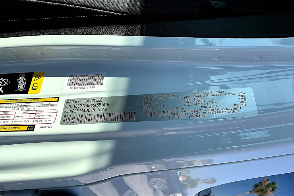 Thumbnail: 2025 Jeep Gladiator - 18