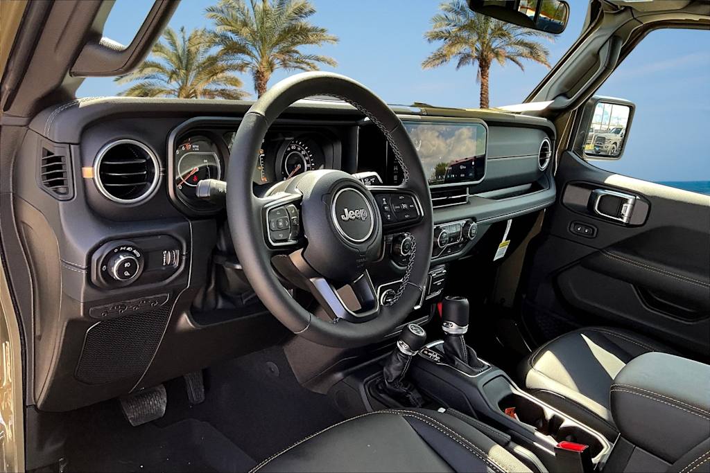 Thumbnail: 2025 Jeep Gladiator - 2