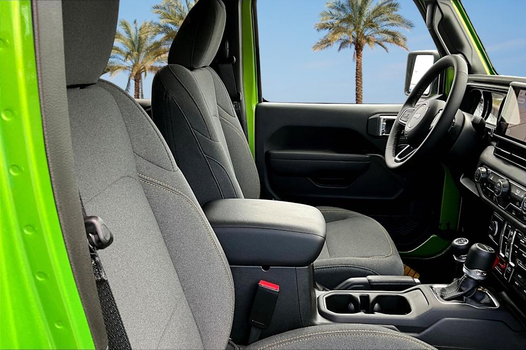 Thumbnail: 2025 Jeep Gladiator - 8