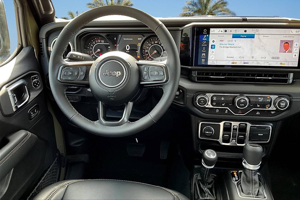 Thumbnail: 2025 Jeep Gladiator - 13