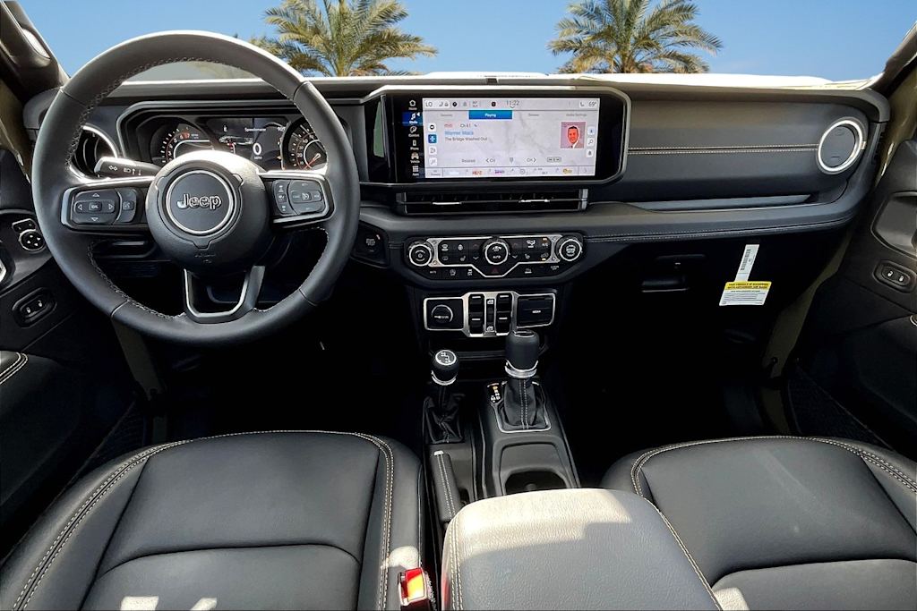 Thumbnail: 2025 Jeep Gladiator - 9