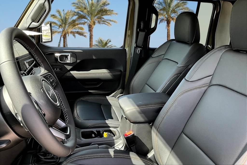 Thumbnail: 2025 Jeep Gladiator - 10