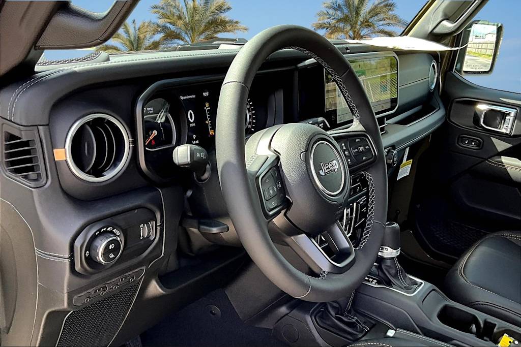 Thumbnail: 2025 Jeep Gladiator - 2