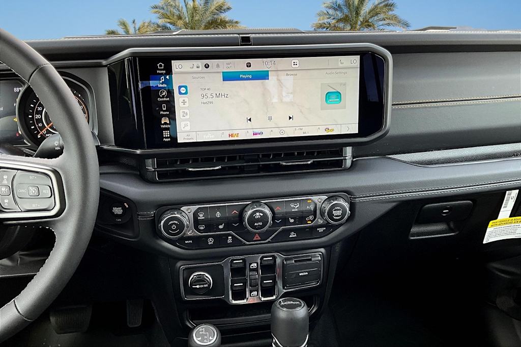 Thumbnail: 2025 Jeep Gladiator - 15