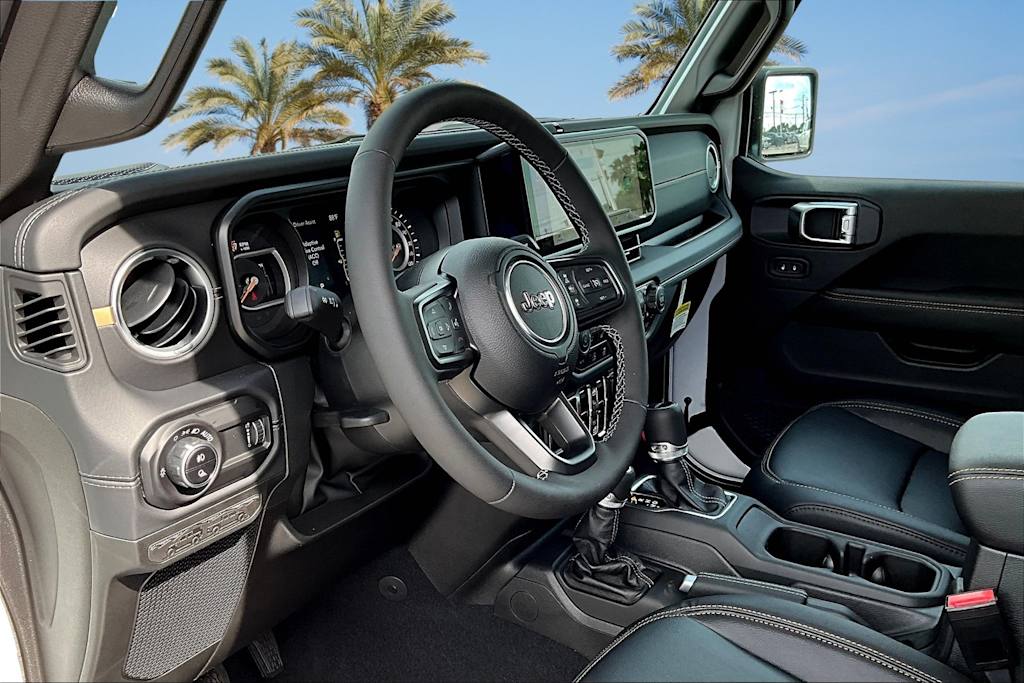 Thumbnail: 2025 Jeep Gladiator - 2