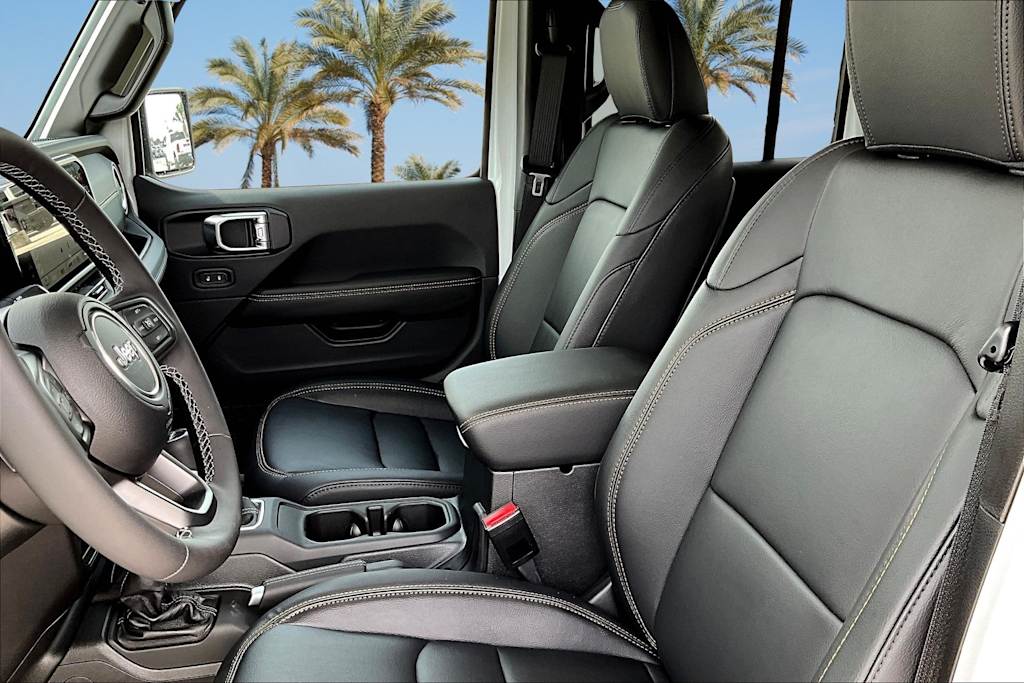 Thumbnail: 2025 Jeep Gladiator - 11