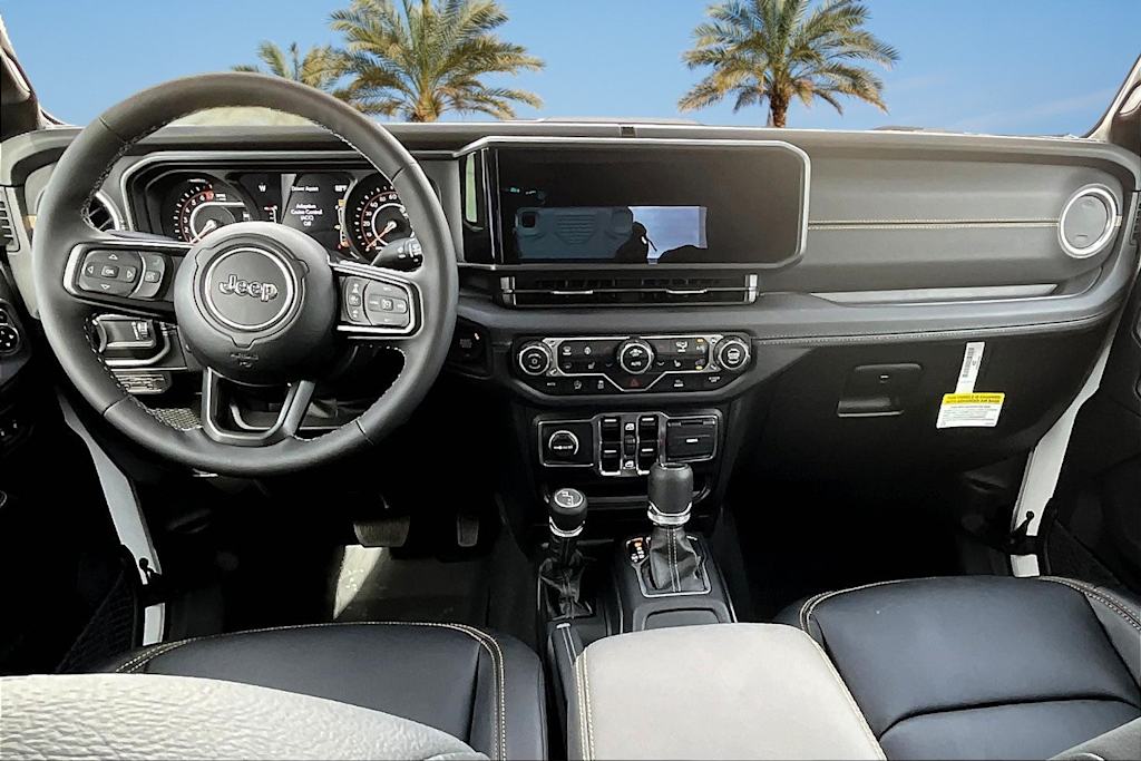 Thumbnail: 2025 Jeep Gladiator - 10