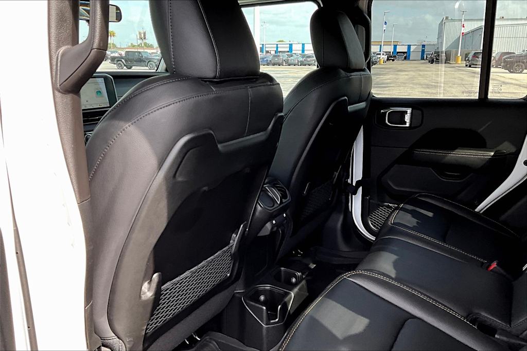 Thumbnail: 2025 Jeep Gladiator - 13