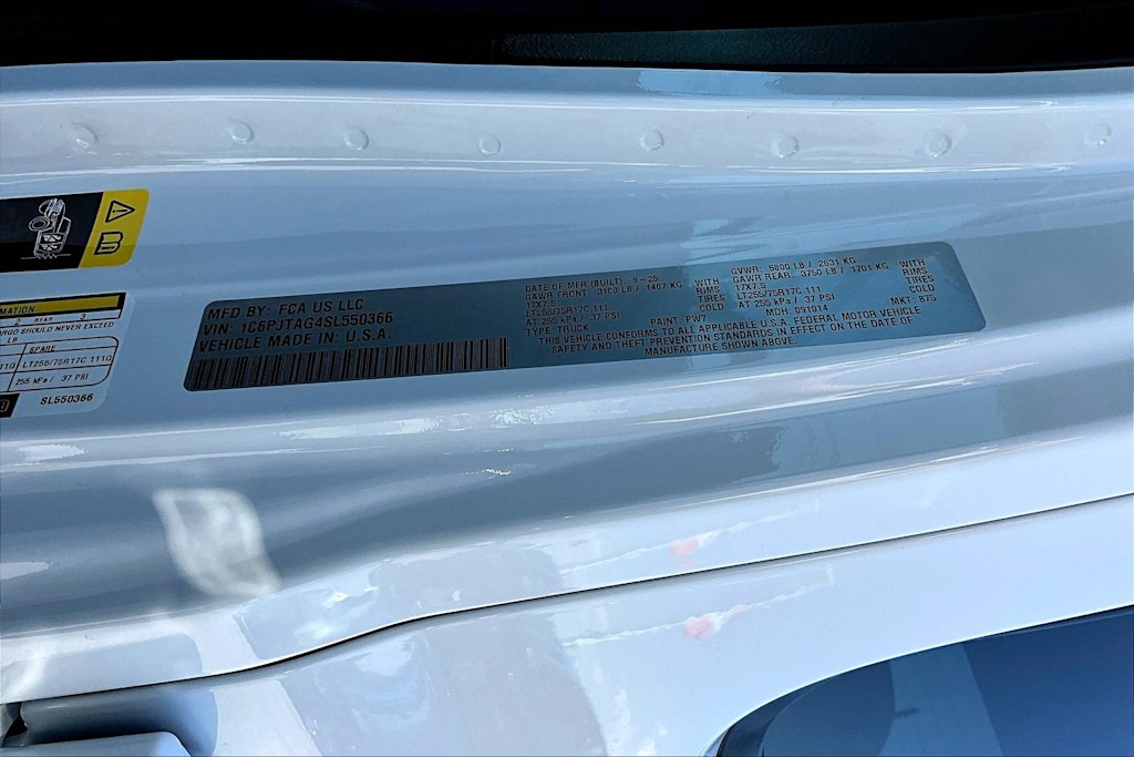 Thumbnail: 2025 Jeep Gladiator - 22