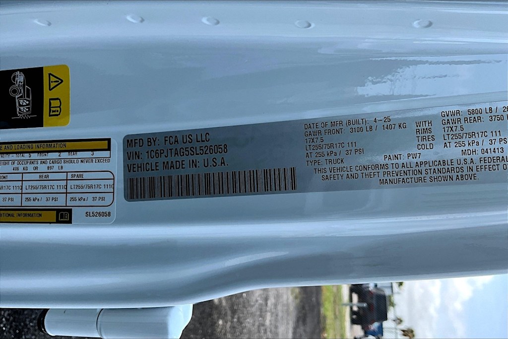 Thumbnail: 2025 Jeep Gladiator - 11