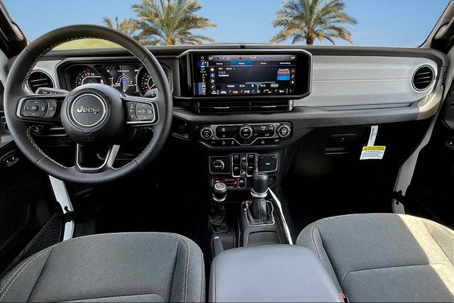 Thumbnail: 2025 Jeep Gladiator - 7