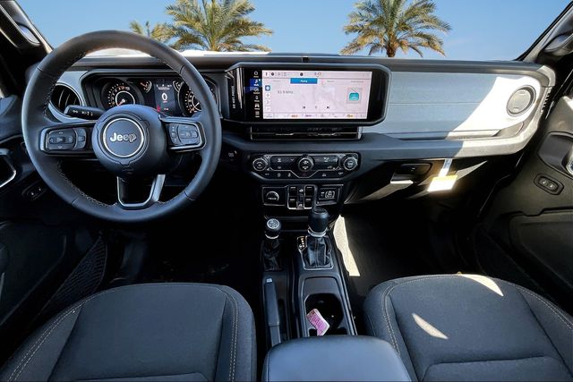 Thumbnail: 2025 Jeep Gladiator - 9