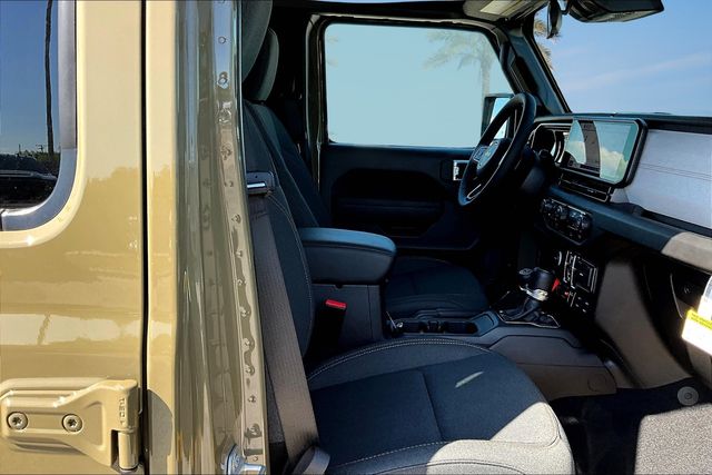 Thumbnail: 2025 Jeep Gladiator - 11