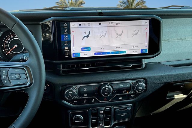 Thumbnail: 2025 Jeep Gladiator - 14