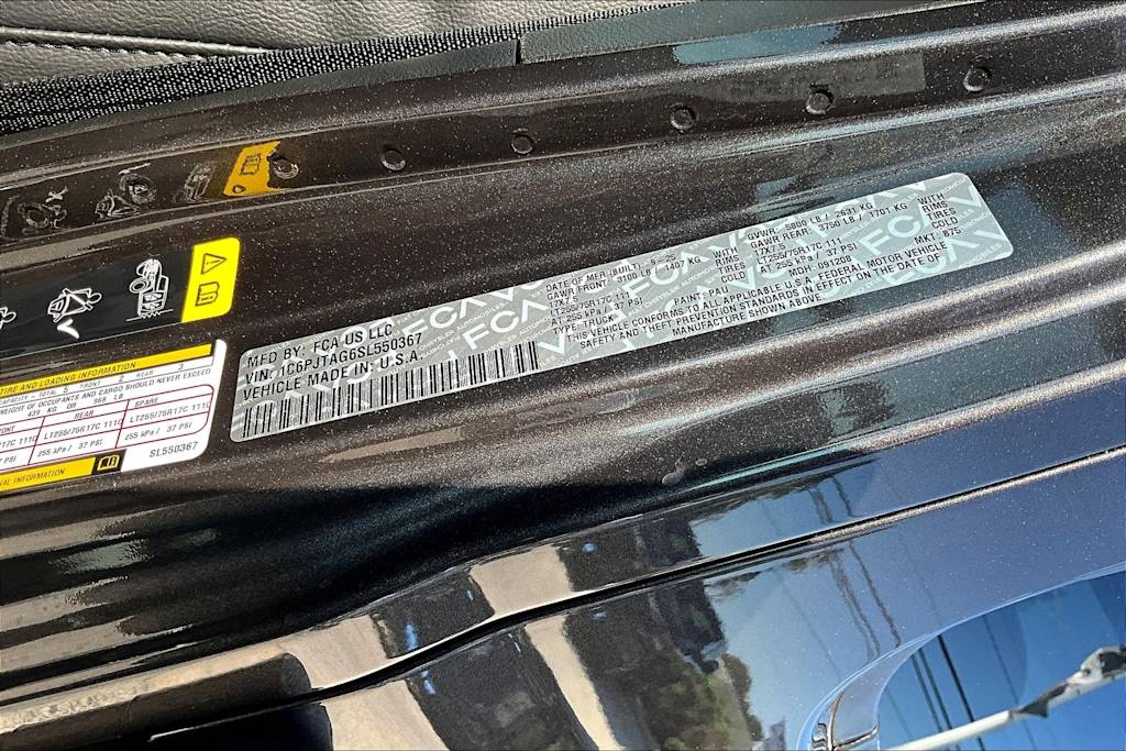 Thumbnail: 2025 Jeep Gladiator - 19