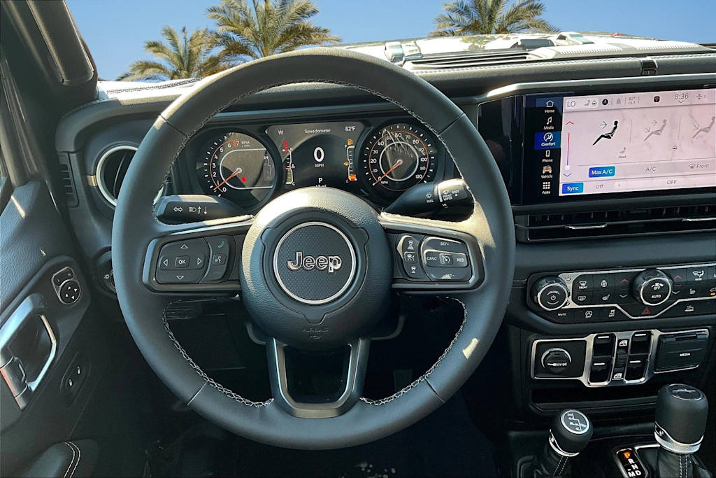 Thumbnail: 2025 Jeep Gladiator - 13