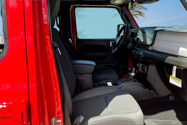 Thumbnail: 2025 Jeep Gladiator - 11
