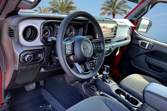 Thumbnail: 2025 Jeep Gladiator - 2