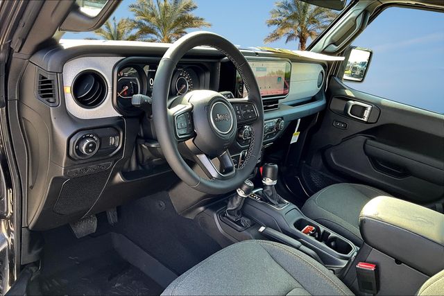 Thumbnail: 2025 Jeep Gladiator - 2