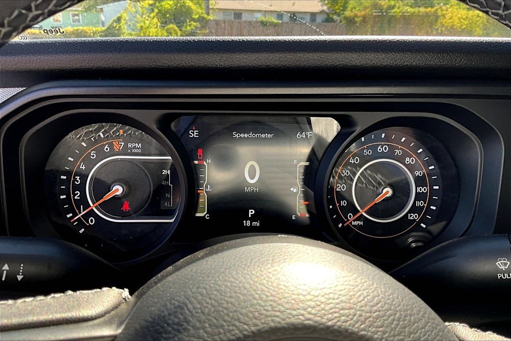 Thumbnail: 2025 Jeep Gladiator - 17