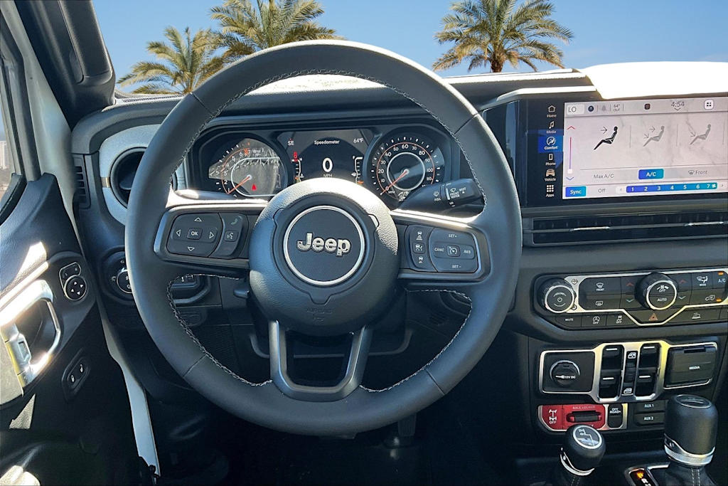 Thumbnail: 2025 Jeep Gladiator - 14