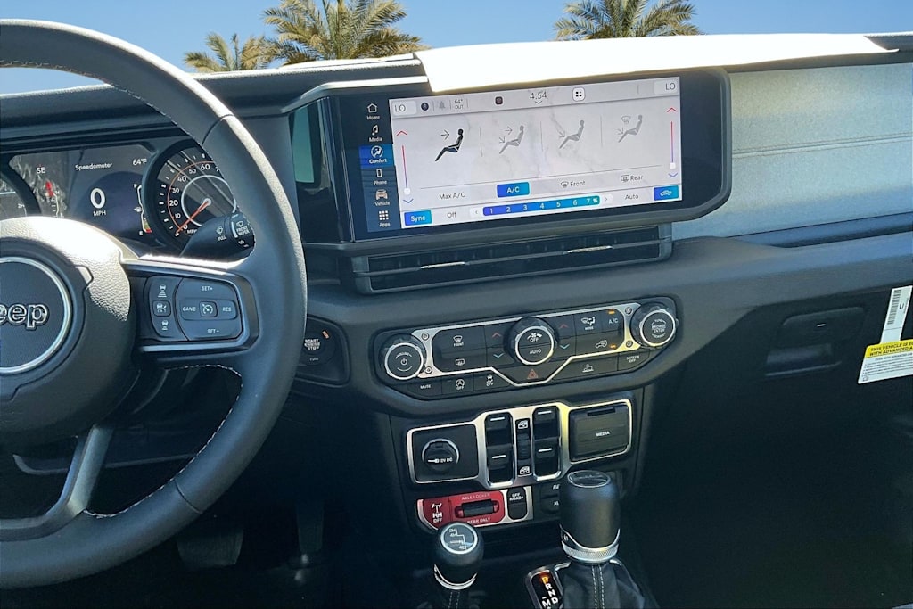 Thumbnail: 2025 Jeep Gladiator - 15