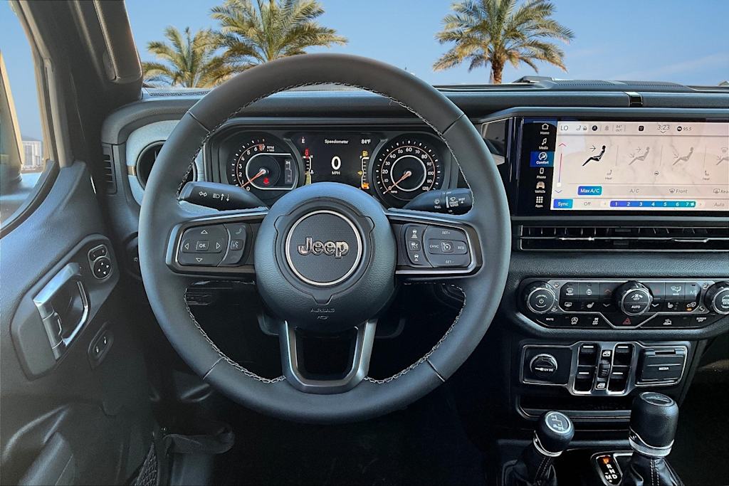 Thumbnail: 2025 Jeep Gladiator - 14