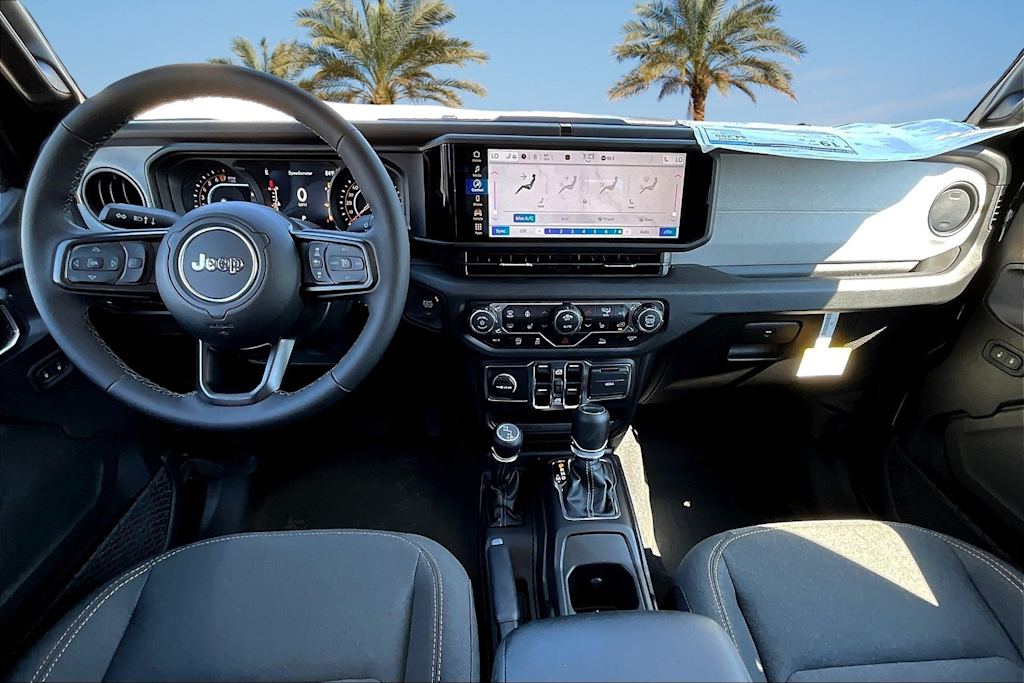 Thumbnail: 2025 Jeep Gladiator - 13