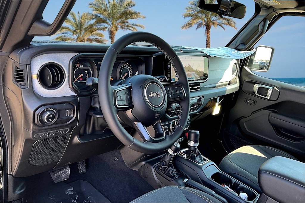 Thumbnail: 2025 Jeep Gladiator - 9