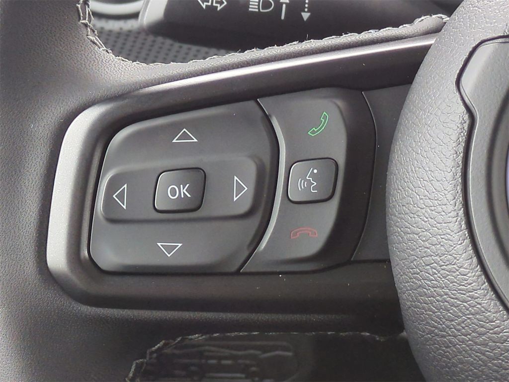 Thumbnail: 2025 Jeep Gladiator - 30