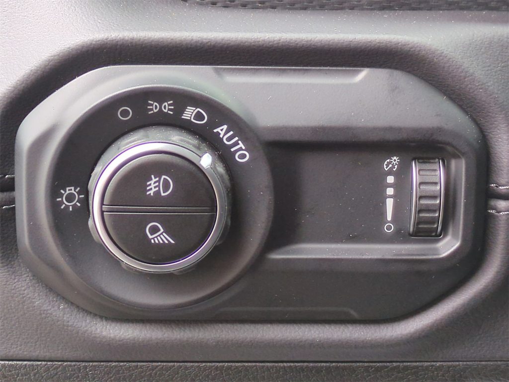 Thumbnail: 2025 Jeep Gladiator - 27