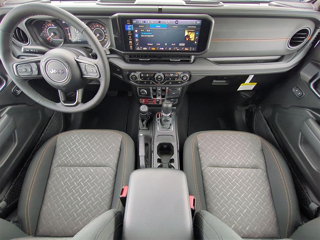 Thumbnail: 2025 Jeep Gladiator - 9