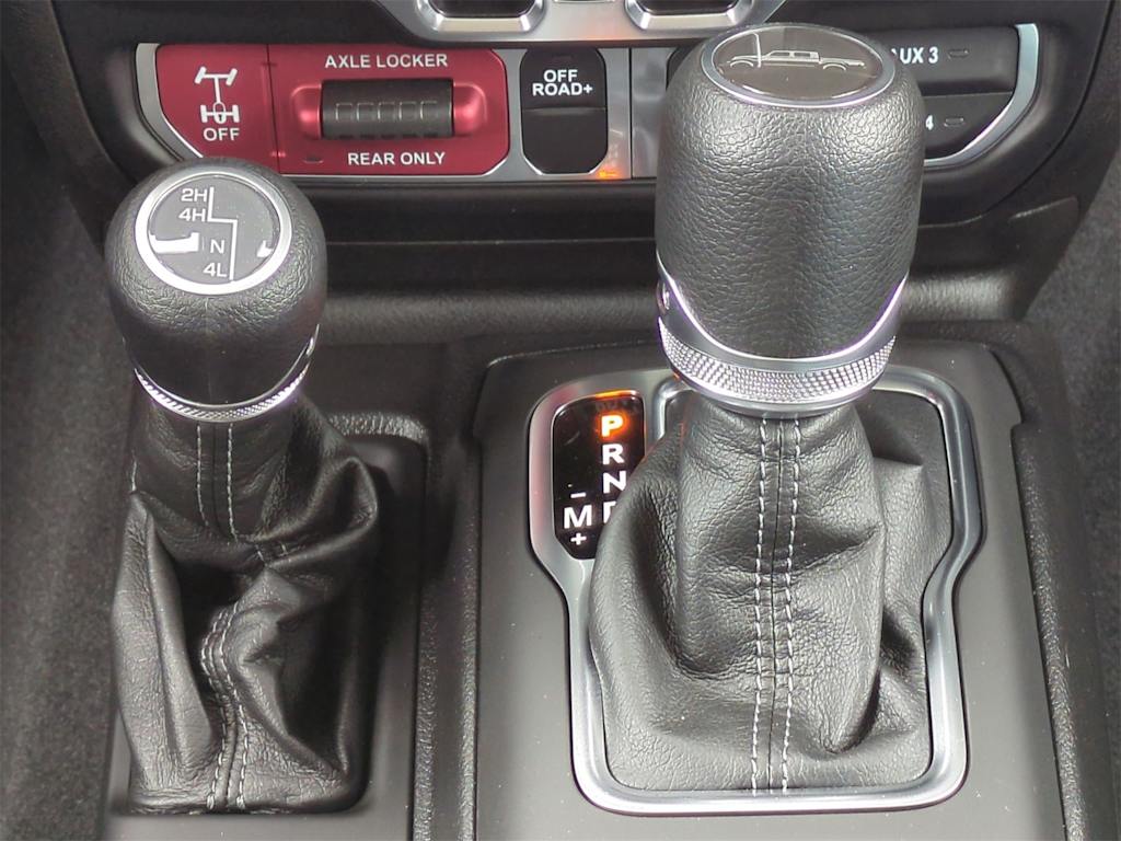 Thumbnail: 2025 Jeep Gladiator - 15