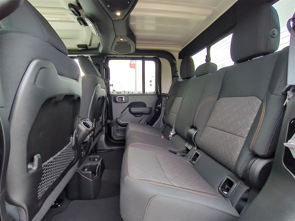 Thumbnail: 2025 Jeep Gladiator - 28