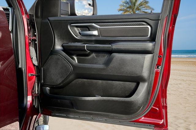 Thumbnail: 2025 RAM 1500 - 18