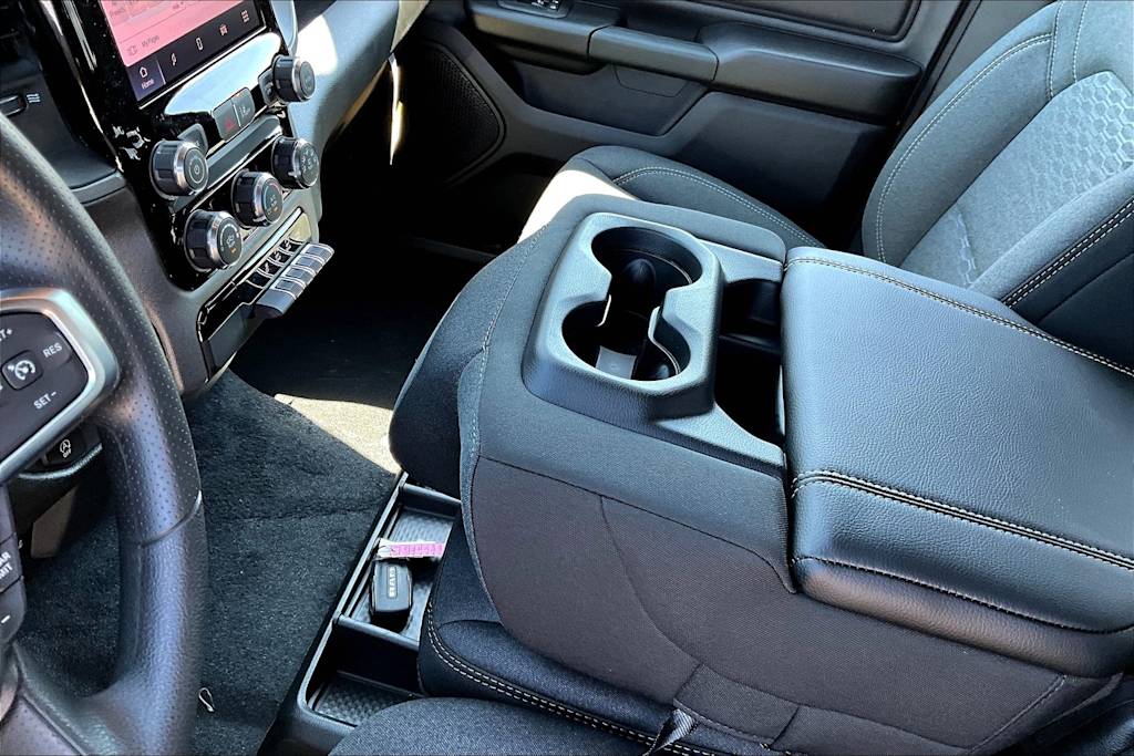 Thumbnail: 2025 RAM 1500 - 21