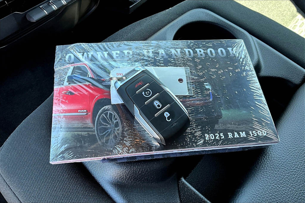 Thumbnail: 2025 RAM 1500 - 18