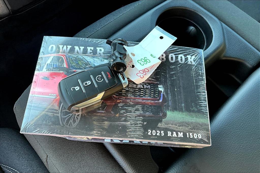 Thumbnail: 2025 RAM 1500 - 16