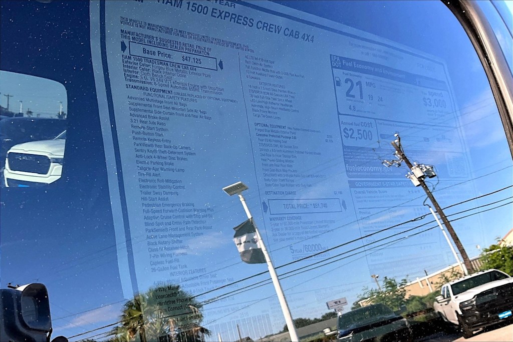 Thumbnail: 2025 RAM 1500 - 21