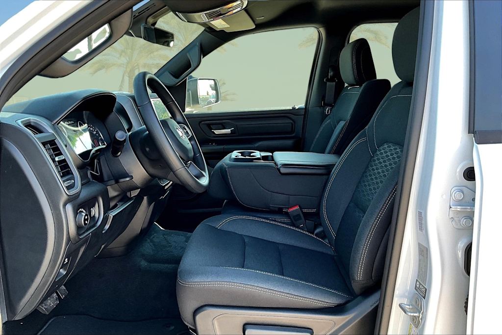 Thumbnail: 2025 RAM 1500 - 10