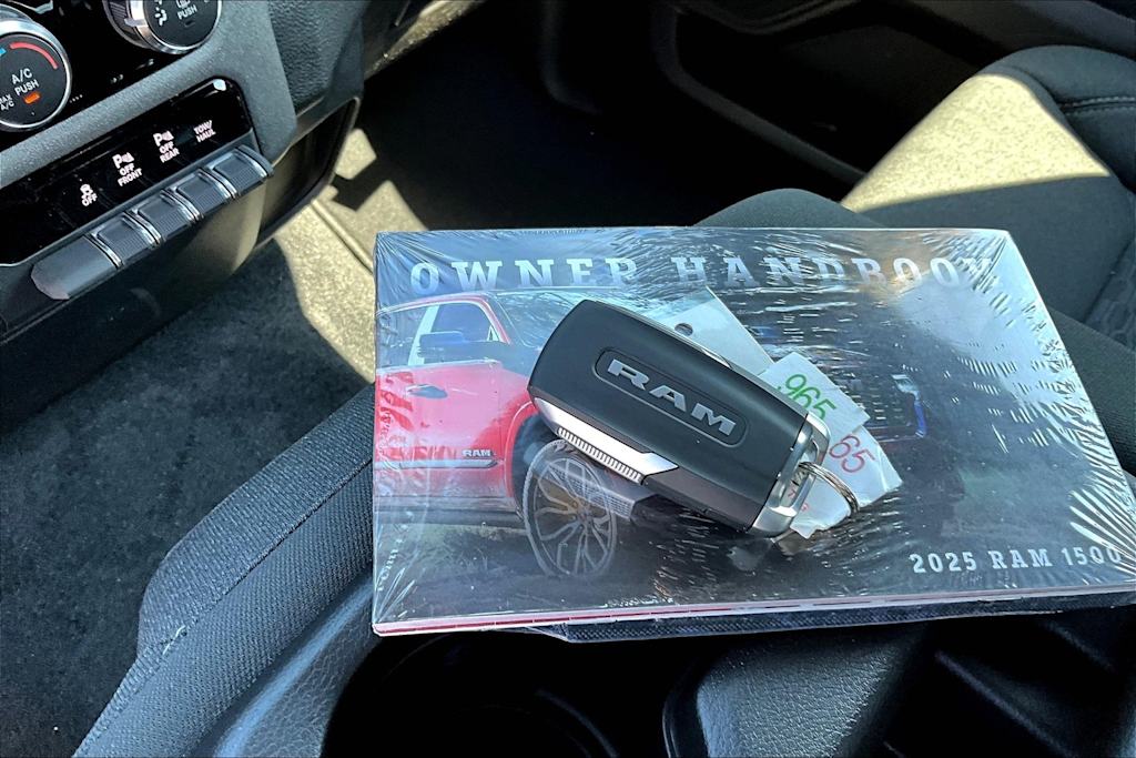 Thumbnail: 2025 RAM 1500 - 16