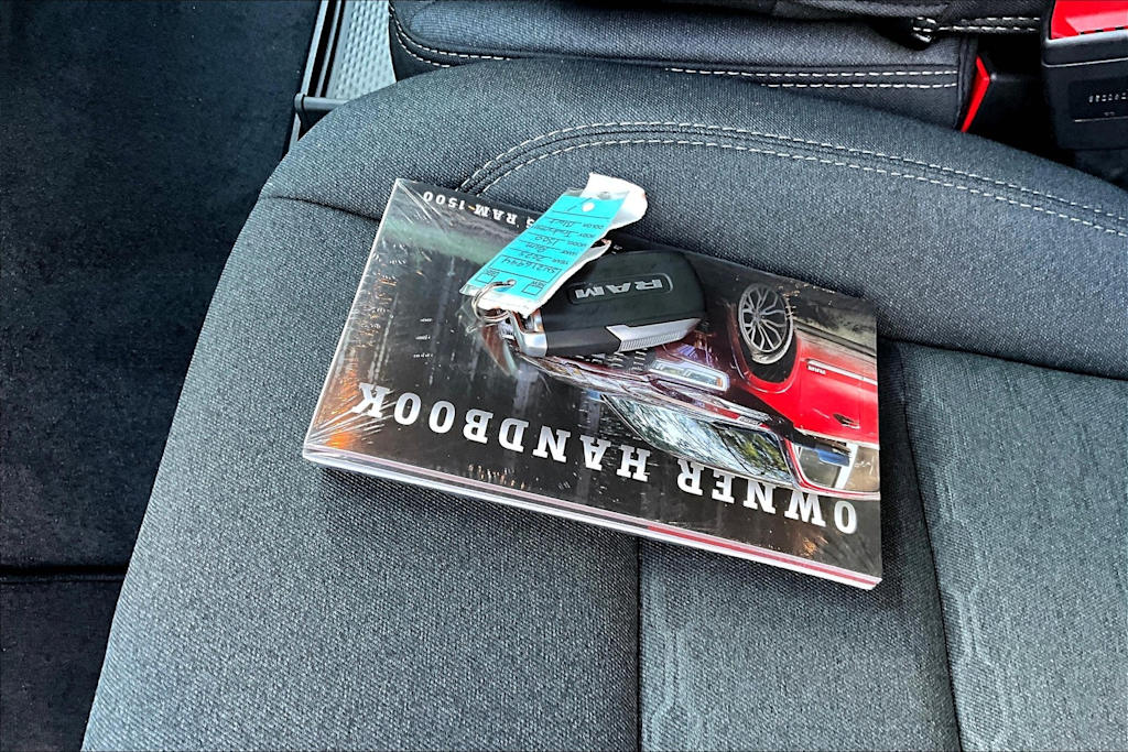 Thumbnail: 2025 RAM 1500 - 16